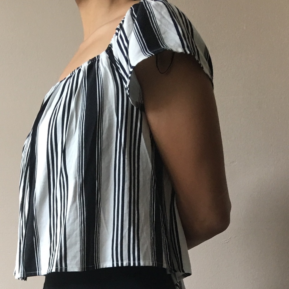 Blouse - Picture 2 of 3